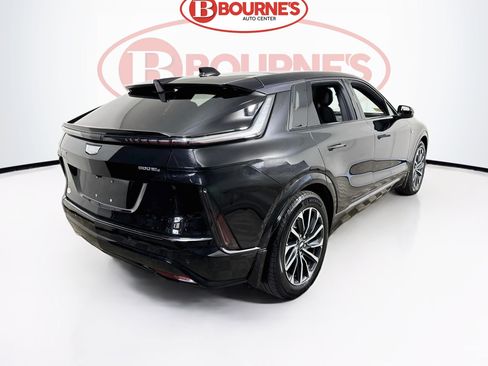 Used 2024 Cadillac Lyriq Sport w/ LPO, Floor Liner Package AWD/4WD image 11
