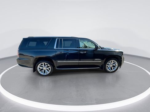 Used 2018 GMC Yukon XL Denali w/ Open Road Package AWD/4WD image 9