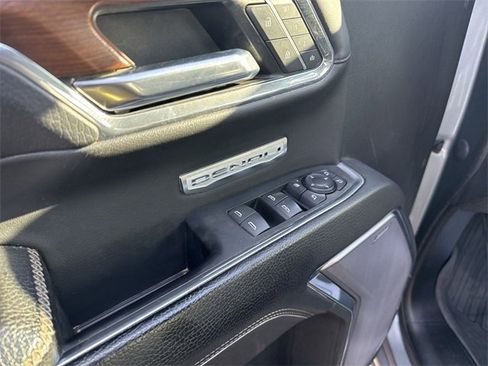 Used 2023 GMC Sierra 1500 Denali w/ Denali Reserve Package image 11