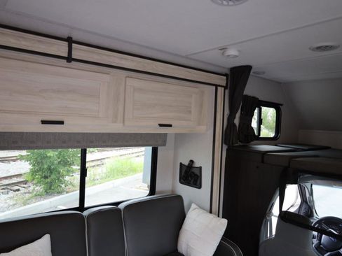 Used 2022 Ford E-450 and Econoline 450 Super Duty w/ Motorhome Prep Package RWD image 26