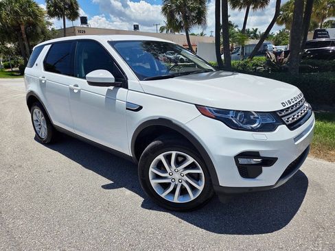 Used 2017 Land Rover Discovery Sport HSE AWD/4WD image 10