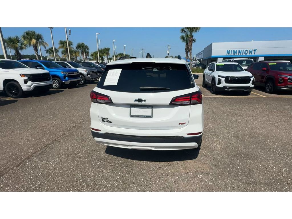 Used 2023 Chevrolet Equinox RS w/ RS Leather Package FWD image 3