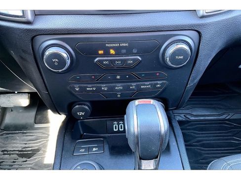 Used 2022 Ford Ranger XLT w/ Equipment Group 301A Mid AWD/4WD image 31