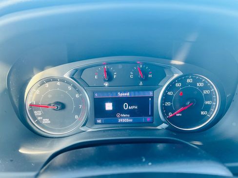 Used 2023 GMC Acadia SLE w/ Driver Convenience Package image 24