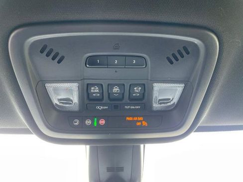 Used 2023 Chevrolet Traverse Premier w/ LPO, Floor Liner Package AWD/4WD image 21