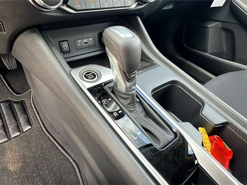 New 2025 Nissan Sentra SV image 23