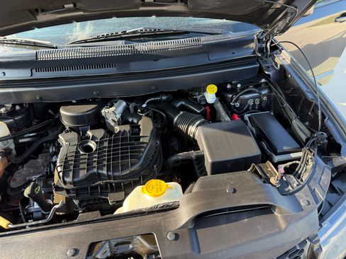 Used 2014 Dodge Journey R/T w/ Flexible Seating Group image 30