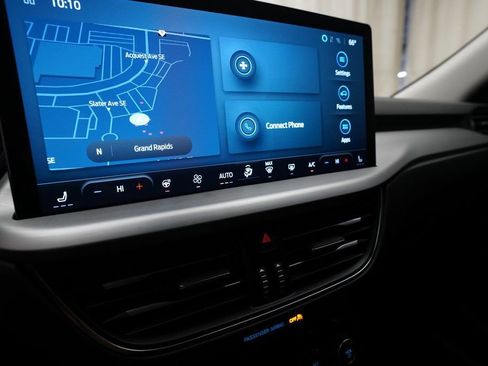 Used 2023 Ford Escape Platinum image 21