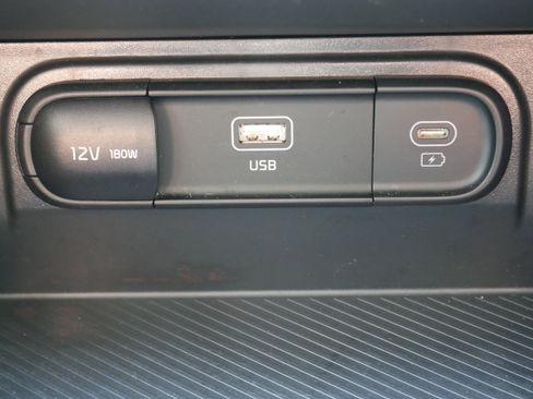 Certified 2024 Kia Sportage LX image 19