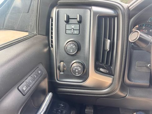 Used 2015 Chevrolet Silverado 1500 LTZ Z71 AWD/4WD image 19