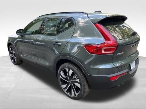New 2026 Volvo XC40 B5 Plus w/ Climate Package AWD/4WD image 5