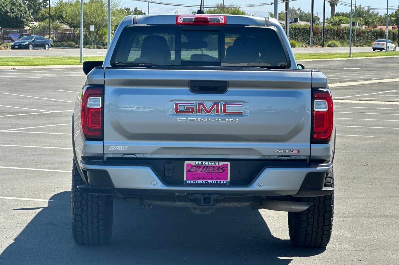 Used 2023 GMC Canyon AT4 w/ AT4 Premium Package AWD/4WD image 6