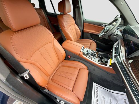 New 2026 BMW X5 xDrive50e w/ Executive Package image 15