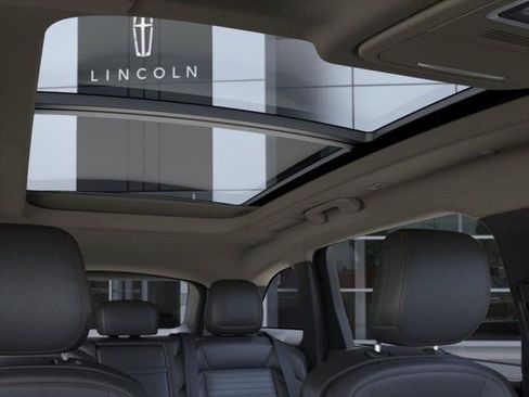 New 2026 Lincoln Nautilus Reserve AWD/4WD image 22