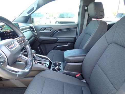 Used 2024 GMC Canyon Elevation w/ Convenience Package AWD/4WD image 17