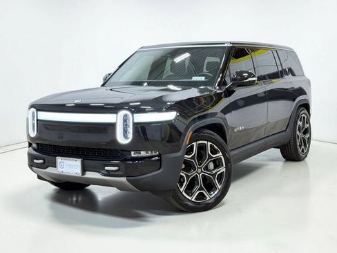 Used 2024 Rivian R1S Adventure Dual AWD/4WD image 2