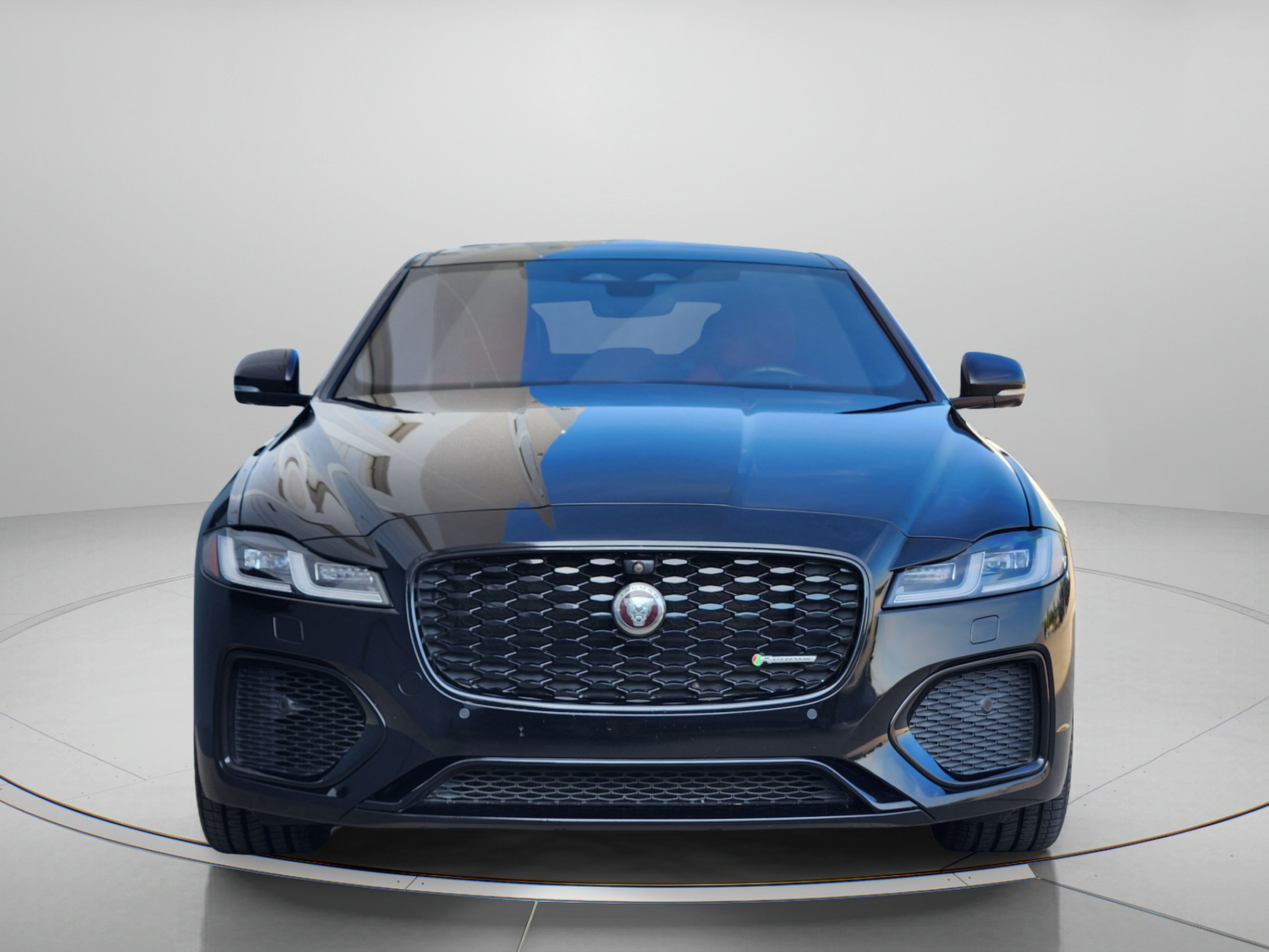 Used 2021 Jaguar XF R-Dynamic SE AWD/4WD image 6