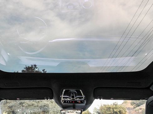 Used 2025 Cadillac Escalade IQ Sport 2 image 18