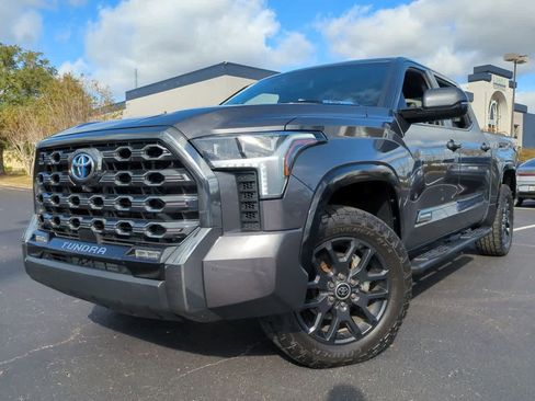 Used 2023 Toyota Tundra Platinum image 1