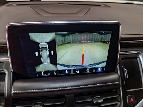 Used 2023 GMC Yukon XL AT4 image 18