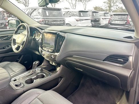Used 2019 Chevrolet Traverse LT w/ LT Premium Package image 32