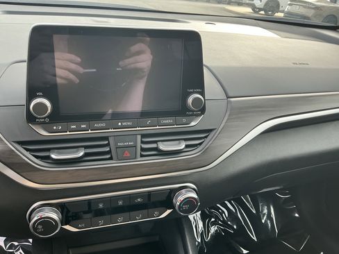 New 2026 Nissan Altima 2.5 SV AWD/4WD image 15