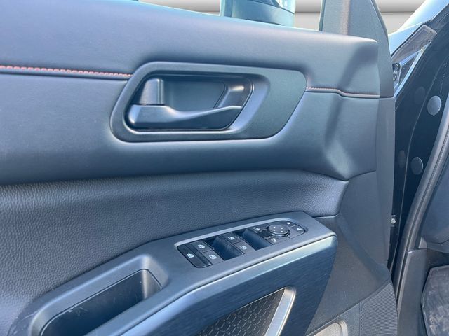 Used 2024 Nissan Pathfinder Rock Creek AWD/4WD image 11