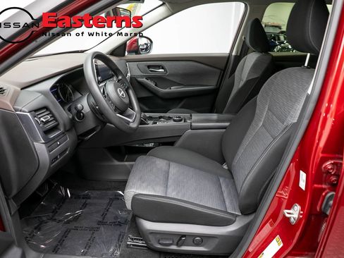 Used 2023 Nissan Rogue SV AWD/4WD image 14