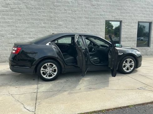 Used 2013 Ford Taurus SEL FWD image 10