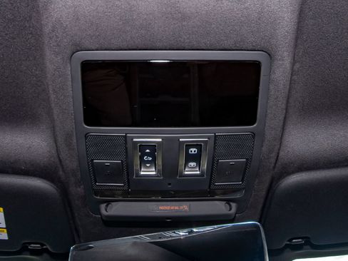 New 2026 Land Rover Defender 110 X AWD/4WD image 17
