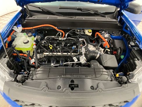 New 2025 Ford Maverick XL w/ Equipment Group 101A image 29