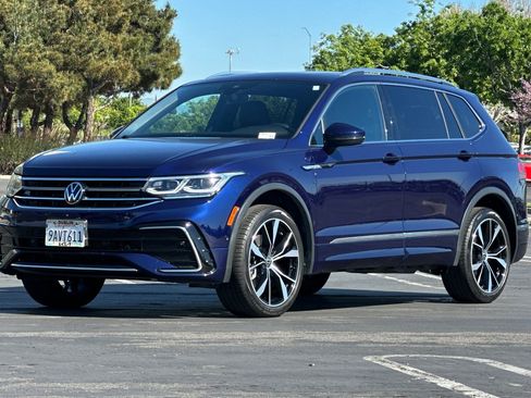 Used 2022 Volkswagen Tiguan SEL R-Line image 8