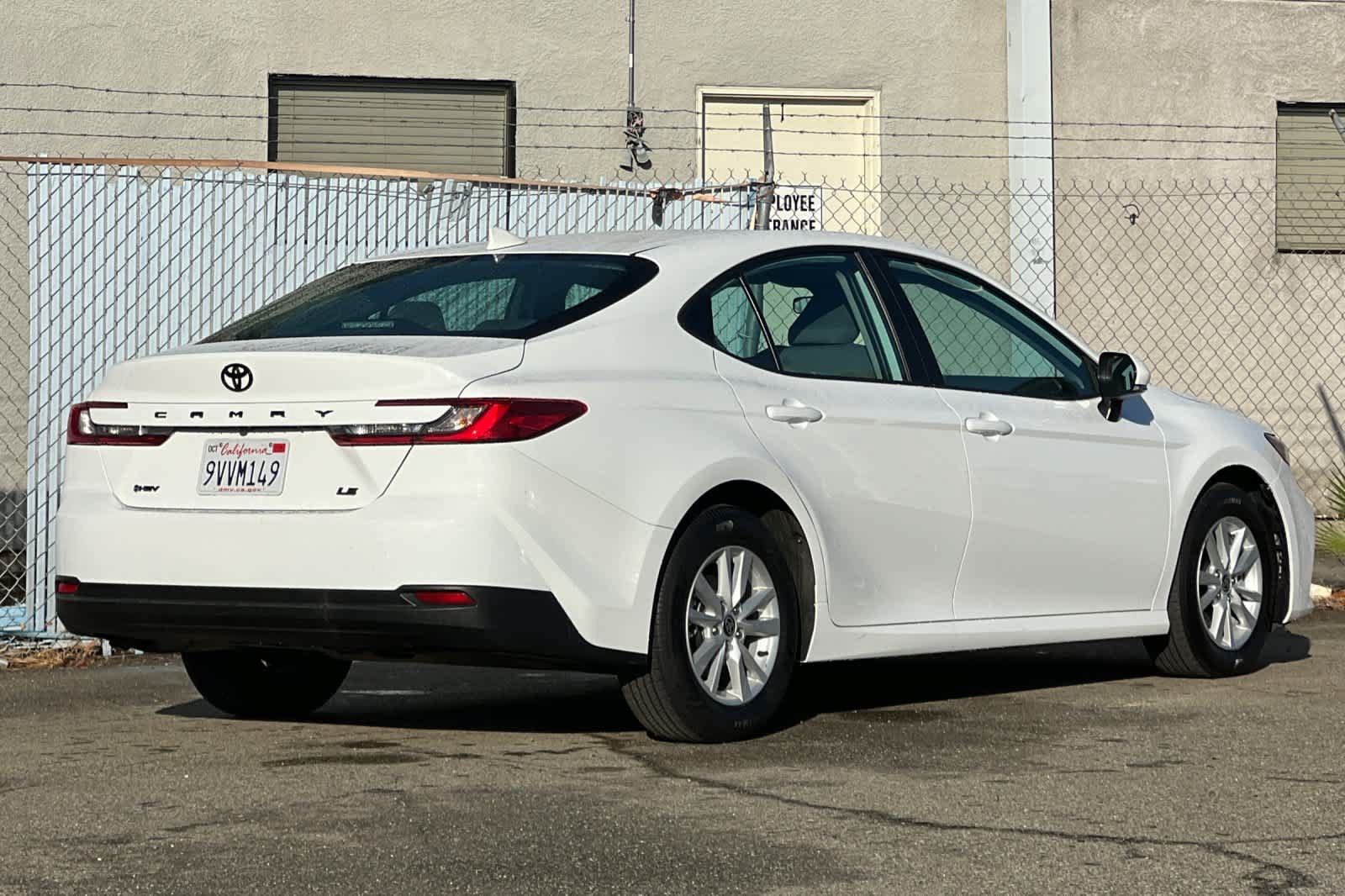 Used 2026 Toyota Camry LE FWD image 3