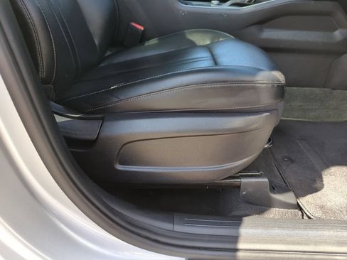 Used 2021 Kia Sorento S w/ Panoramic Sunroof Package FWD image 40