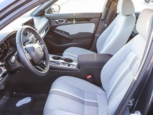 Used 2025 Honda Civic Sport image 21