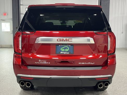 Certified 2021 GMC Yukon Denali w/ Advanced Technology Package AWD/4WD image 4