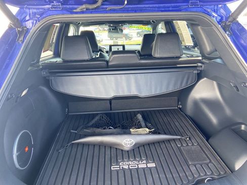 Used 2024 Toyota Corolla Cross XSE w/ Convenience Package image 10