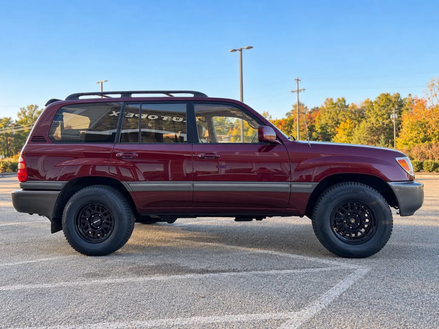 Used 2000 Toyota Land Cruiser w/ Convenience Pkg AWD/4WD image 9