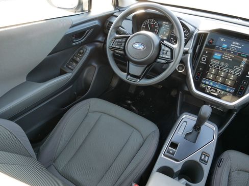 Used 2024 Subaru Crosstrek 2.0i Premium image 9