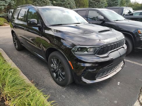 Certified 2025 Dodge Durango R/T w/ Blacktop Package AWD/4WD image 1