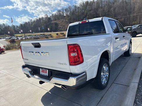 New 2026 RAM 1500 4x4 Crew Cab image 5