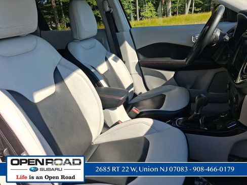 Used 2018 Jeep Compass Limited AWD/4WD image 15