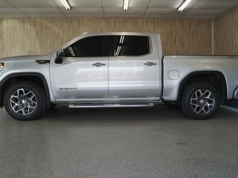 Used 2022 GMC Sierra 1500 SLT image 5