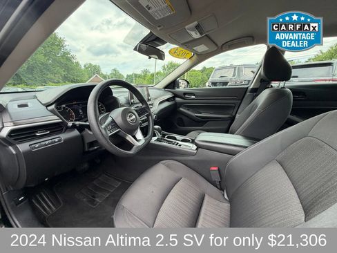 Used 2024 Nissan Altima 2.5 SV AWD/4WD image 10
