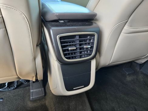 Used 2016 Lincoln MKX Reserve FWD image 36