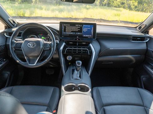Used 2022 Toyota Venza XLE AWD/4WD image 21