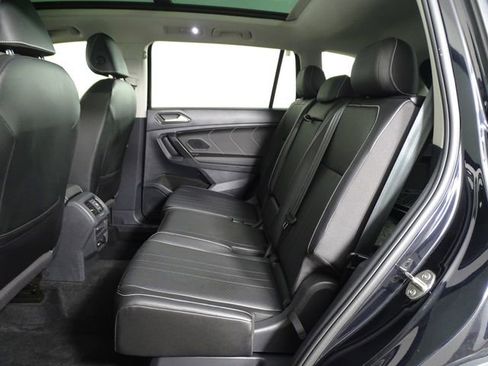 Used 2023 Volkswagen Tiguan SE image 15