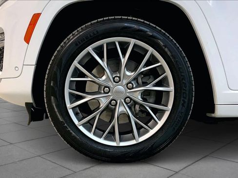 Used 2022 Jeep Grand Cherokee Summit image 11