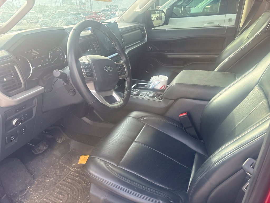 Used 2022 Ford Expedition XLT AWD/4WD image 9