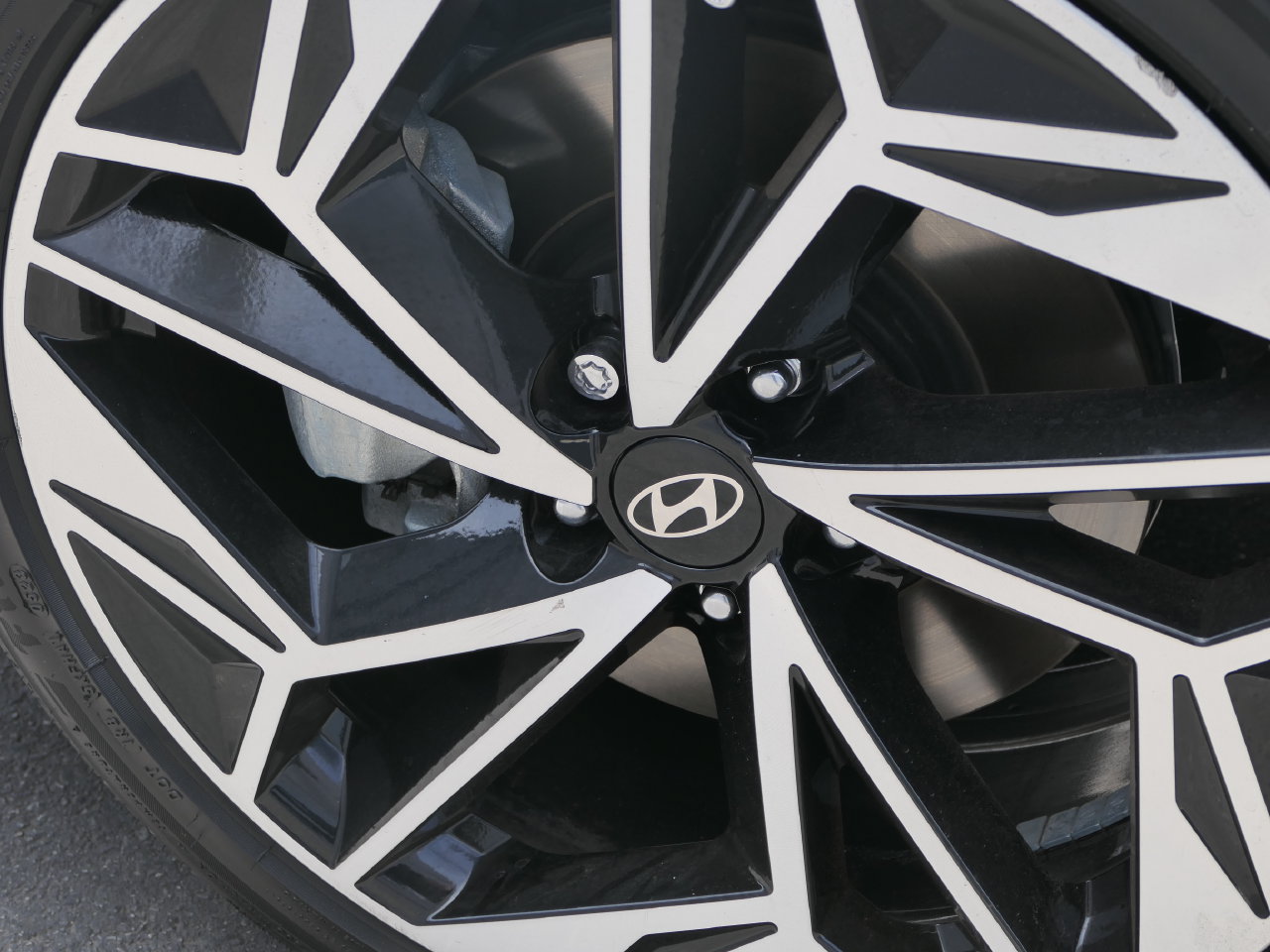 Used 2023 Hyundai Ioniq 6 SEL AWD/4WD image 11